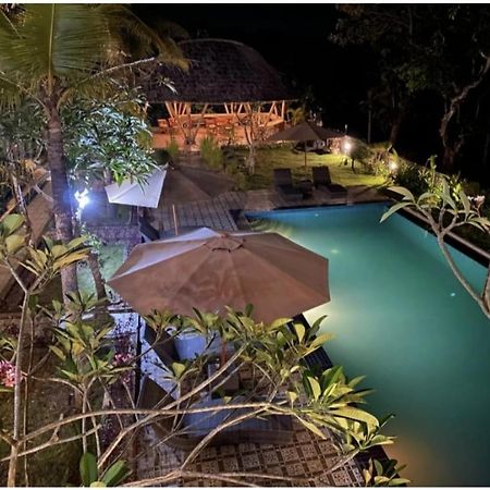 ホテル Tinggian Hill Retreat Batununggul エクステリア 写真